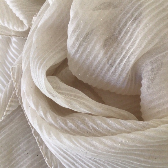 OFF WHITE GLITTER CHIFFON SCARF - Picture 8 of 8